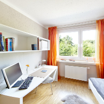 Show apartment: This could be your writing desk!